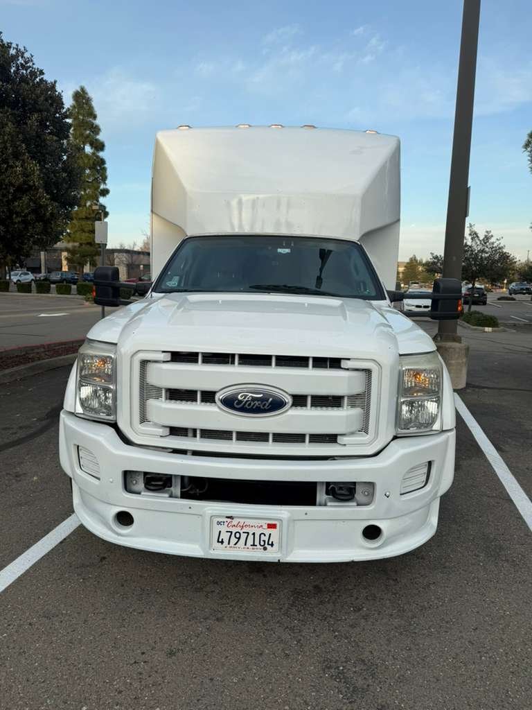 20 Passenger Party Bus